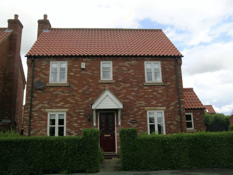 Ingotse, Main Road, Donington on Bain